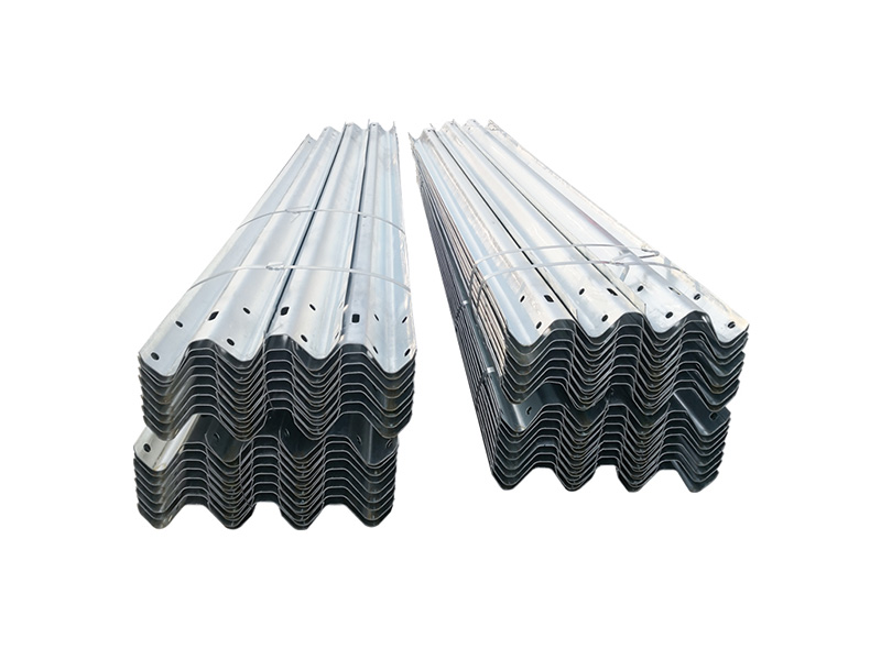 75I4259Ry1cz0qKhn0m1F1wb4VV01oQ4 Corrugated W Beam Galvanized Crash Barrier - Image 1